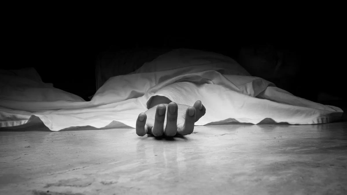 Mother, daughter electrocuted by live wire loosened in rain at Nathavaram in Andhra’s Anakapalli district