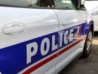 Un ado de 17 ans blesse un policier lors d’un refus d’obtempérer, les forces de l’ordre dénoncent la décision de justice