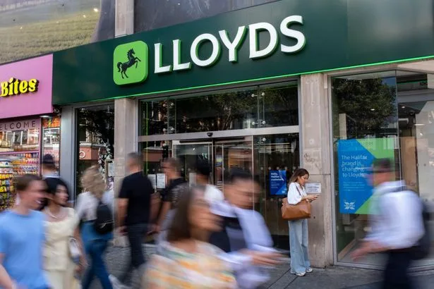 Lloyds Bank offering £200 gift with new deal starting on Thursday