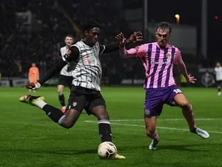 Le footballeur Quevin Castro est mort après un malaise en plein match, l’ancien espoir de Premier League avait 25 ans