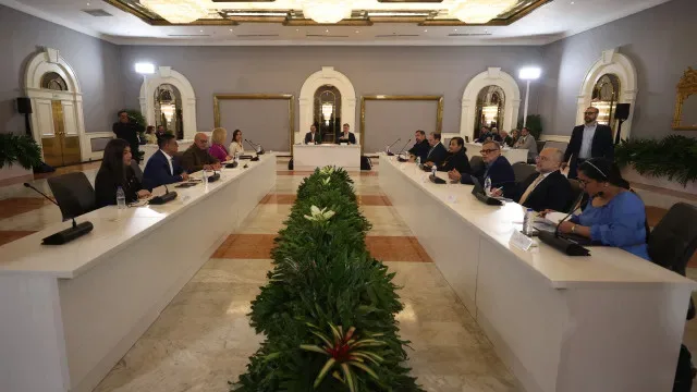 Novo ciclo de negociações na Venezuela entre governo e oposição