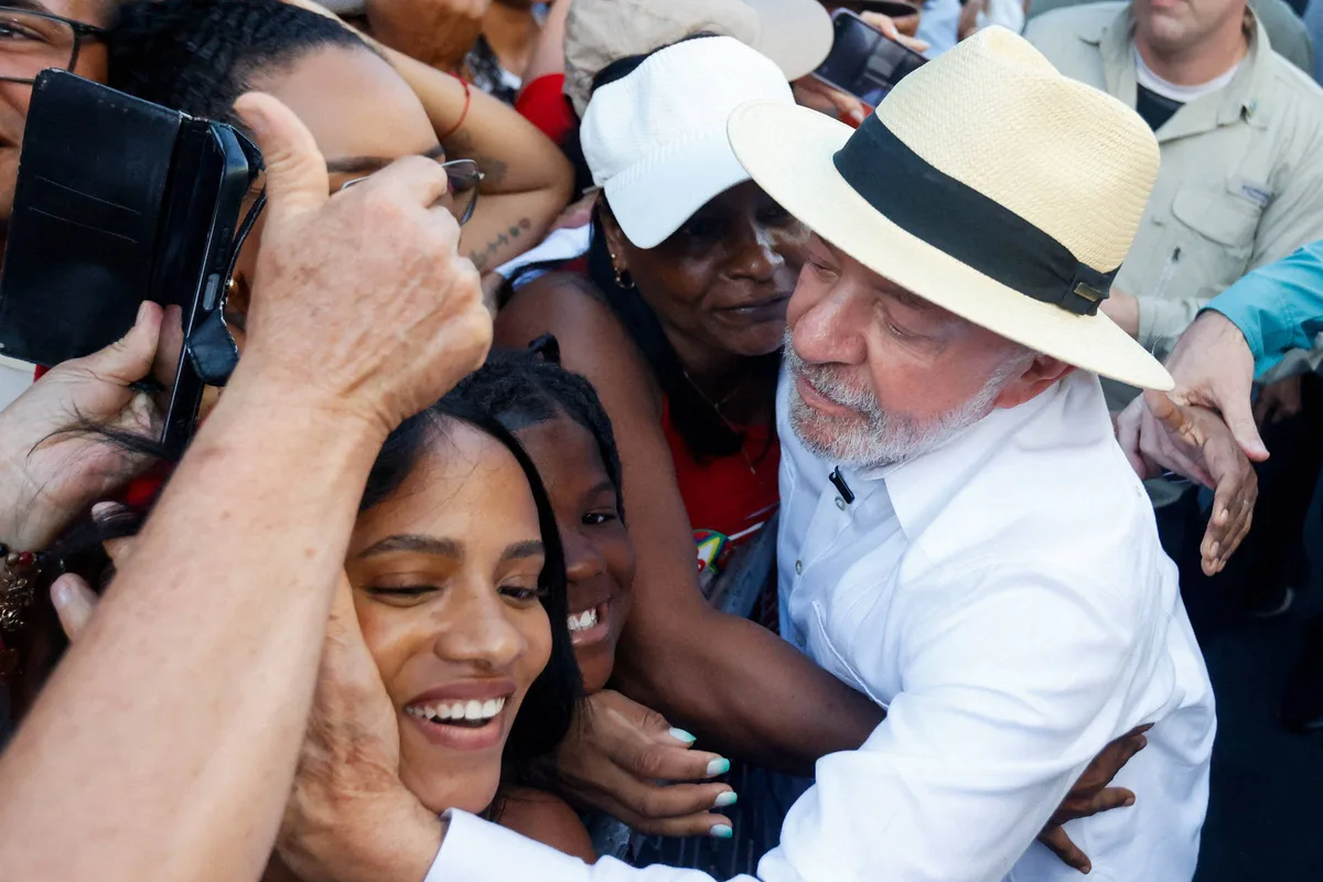 Lula reclama de entrevista na Globo e diz que é triste não discutir mais propostas
