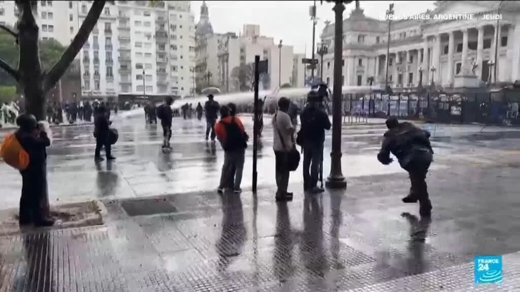 Argentine : la colère monte contre les coupes budgétaires dans les universités