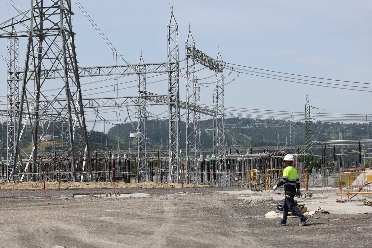 La red eléctrica española alcanza ya una saturación del 86,5%, según el Foro Industria y Energía