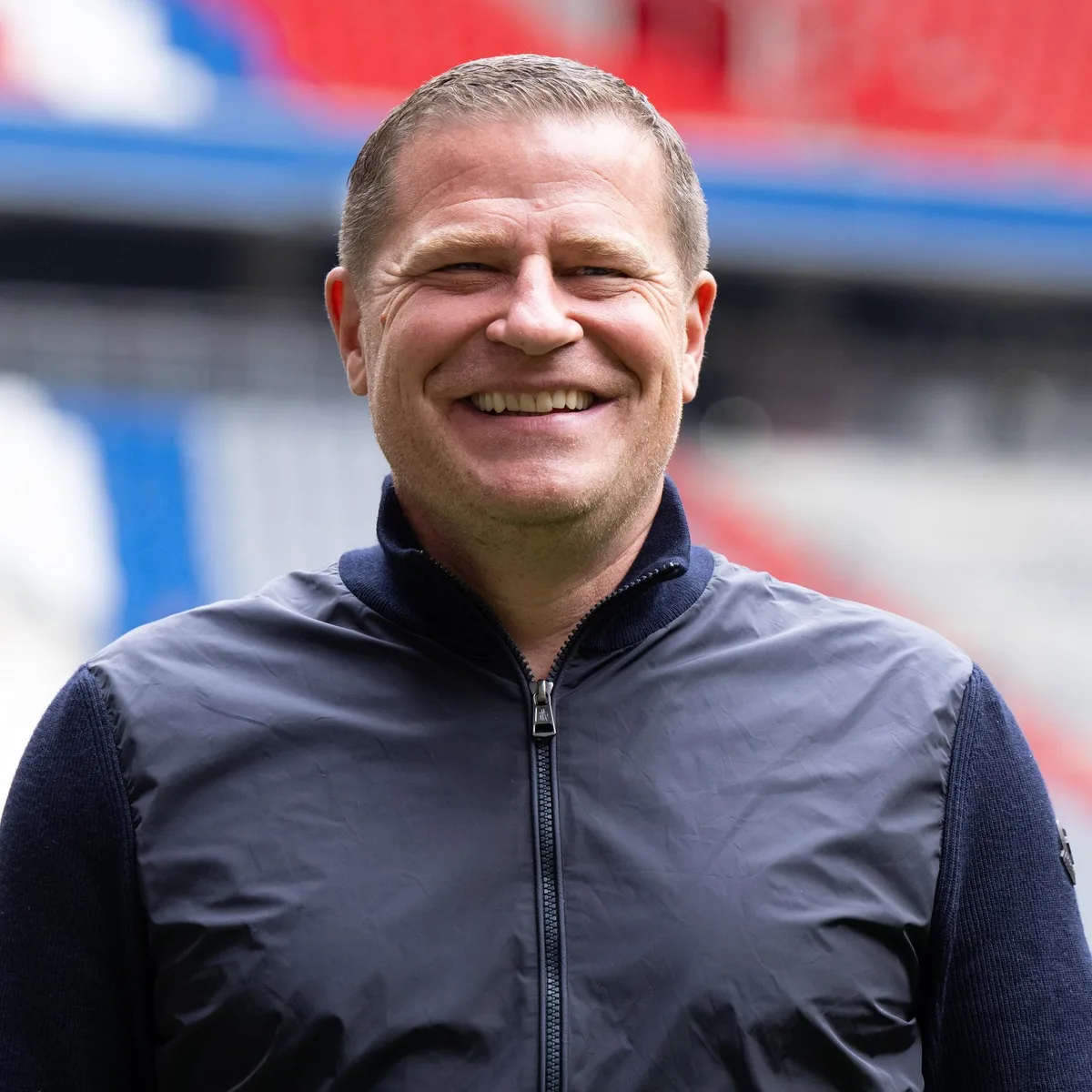 Fußball-Bundesliga - FC Bayern verlängert mit Eberl und Dreesen