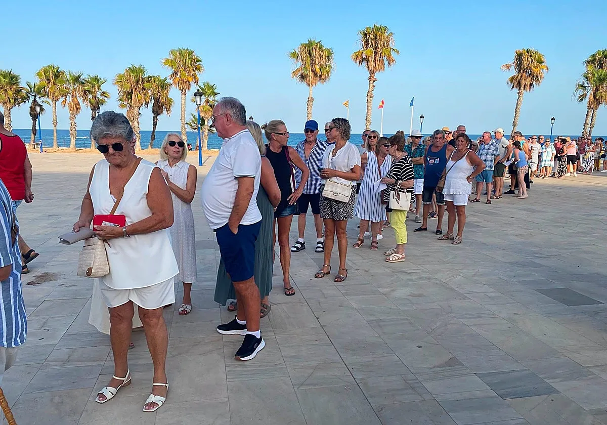 Una 'colonia' británico-española de 30.000 vecinos busca la independencia en Orihuela