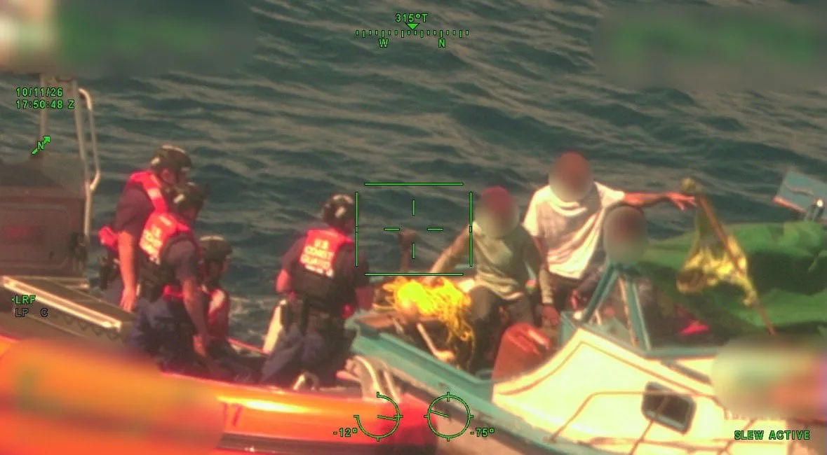 La Guardia Costera de Estados Unidos repatrió a seis migrantes cubanos tras rescatarlos en el estrecho de Florida
