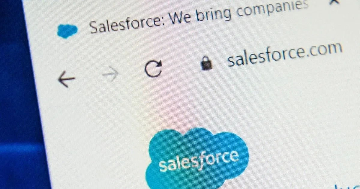 Se cayó Salesforce: una falla masiva en el CRM interrumpe el servicio de miles de empresas y gigantes como Amazon y Walmart
