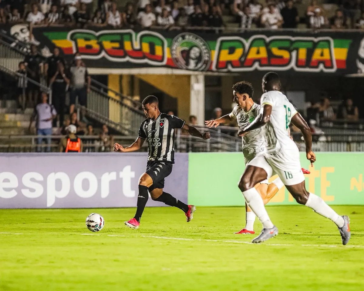 Botafogo-PB mantém tabu negativo contra o Floresta no Almeidão com derrota na Série C