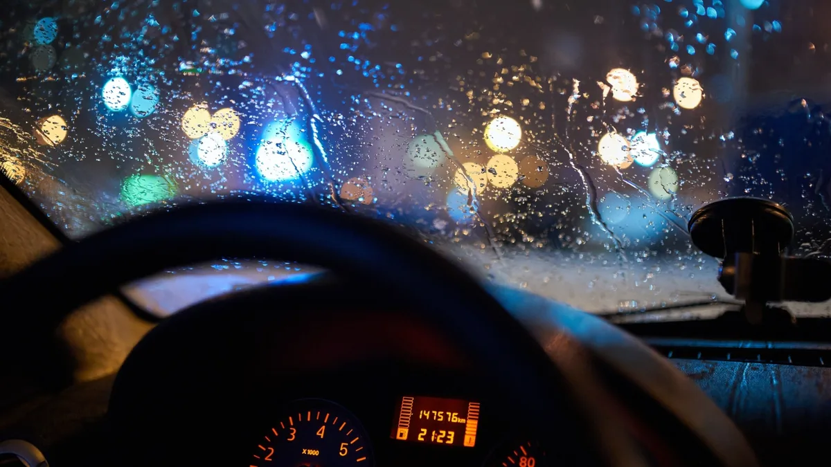 Ni Maps ni Waze ne le font... Cette appli Android Auto permet d'anticiper la météo en direct
