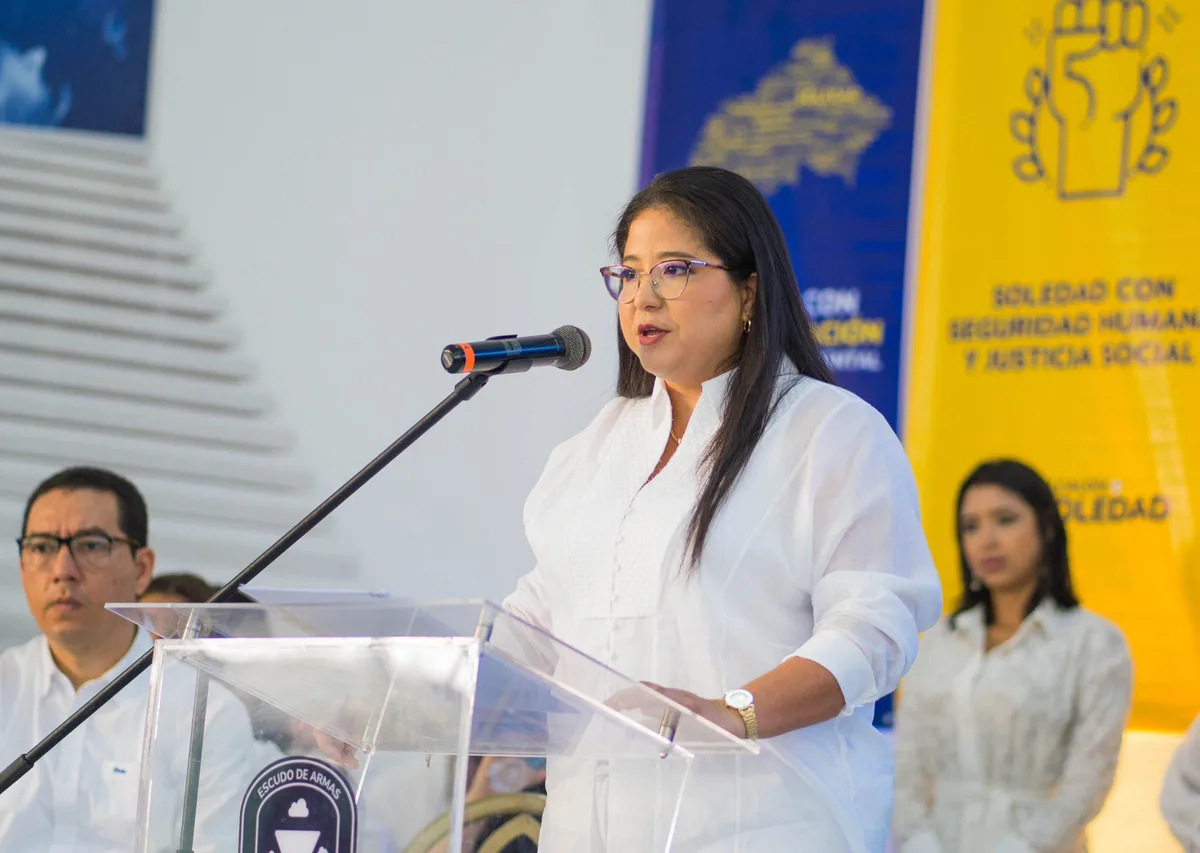 Denuncian penalmente a alcaldesa de Soledad por presunta alianza con alias Castor de Los Costeños en su campaña política