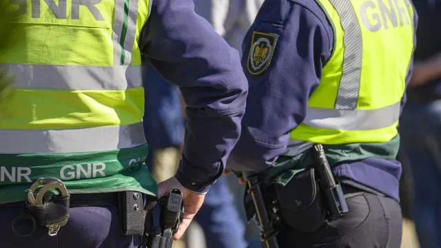 Albufeira: Condutor pede desculpa (não justifica). Um ferido no hospital