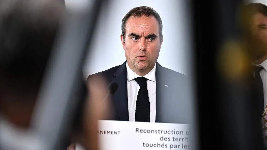 Budget 2027 : Sébastien Lecornu veut faire 54 milliards d'économies