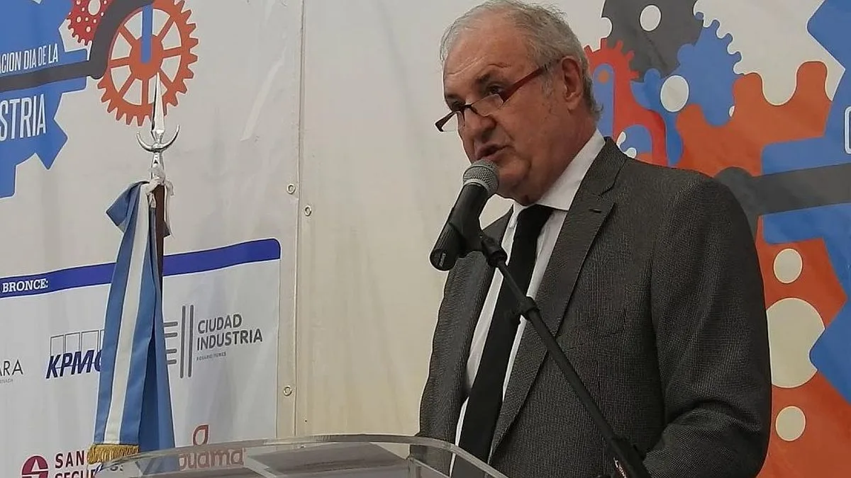 Duras críticas de la UIA al Gobierno: "Esta gente no sabe lo que es una fábrica"