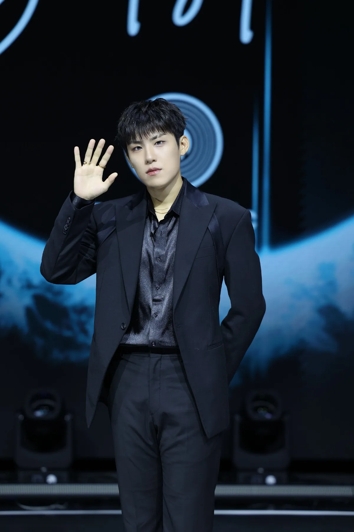 박우진 “‘돌아와’, 팬 위해 직접 작사·작곡…가장 애정 가는 곡”