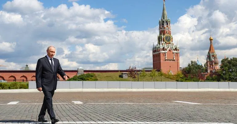 Kremlin acusa Reino Unido de "participar na guerra"