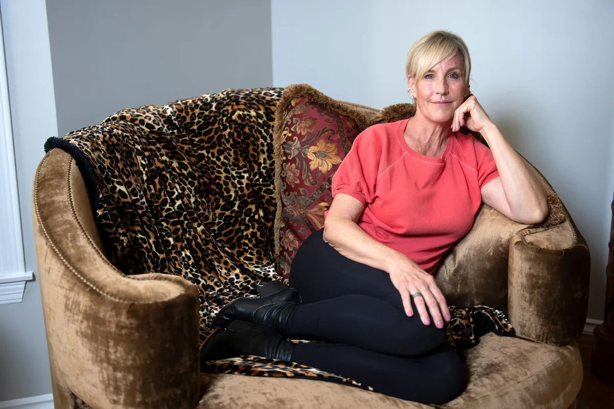 Vuelve Erin Brockovich: la explosiva activista que Hollywood convirtió en heroína ahora se enfrenta a Meta y Google