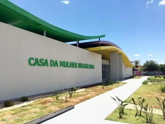 Homem é preso suspeito de enforcar companheira e ameaçá-la com martelo