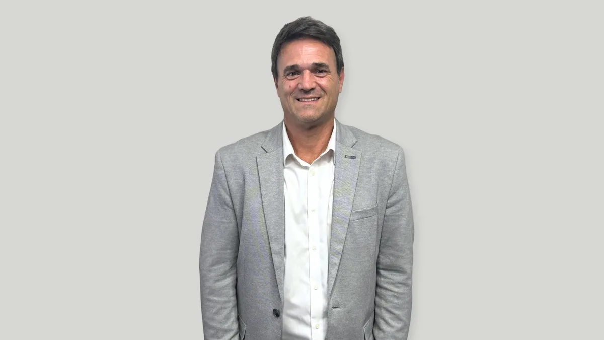 Aranceles, cupos y barcos: la logística detrás del auto importado