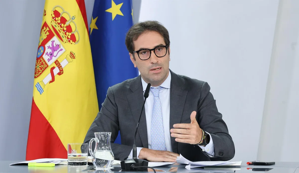 Cuerpo destaca que se está acelerando la creación de empleo gracias, en parte, a la regularización