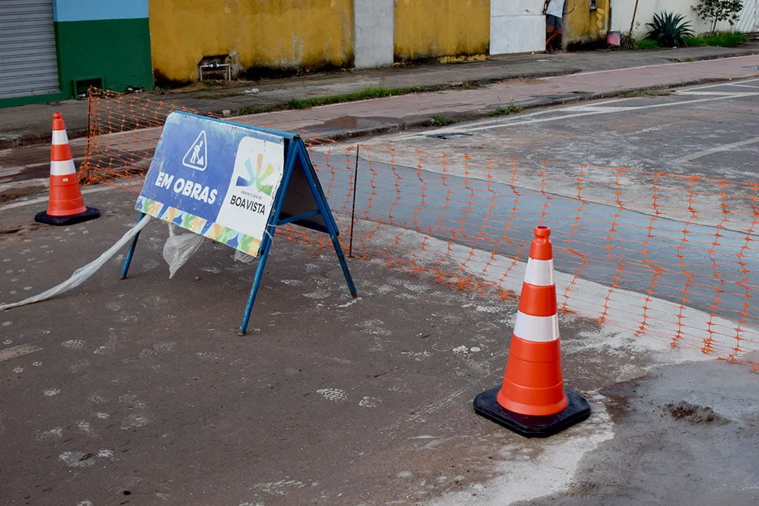 Instalação de lombadas interdita ruas em três bairros de Boa Vista