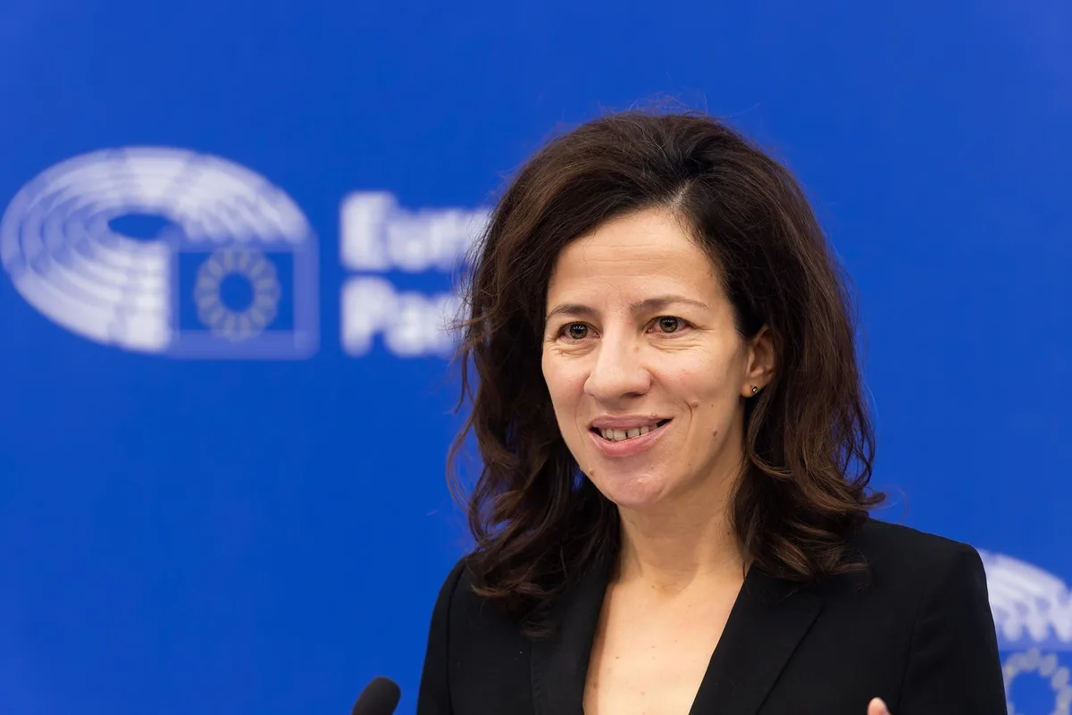 Bruselas propone agilizar la homologación de títulos para facilitar trabajar en otros países de la UE