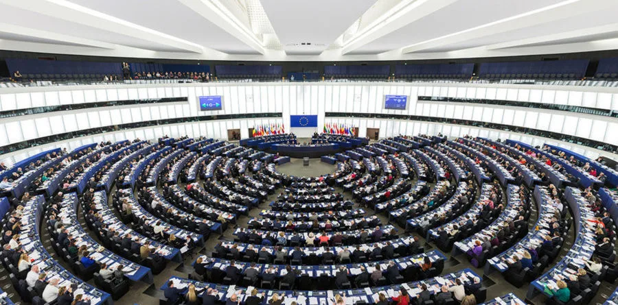 Conselho da UE aprova plano de 115 milhões de euros para apoiar ‘startups’ de Defesa