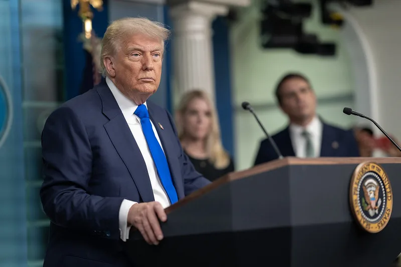 NYT: democratas avançam na disputa pelo Senado em meio à baixa popularidade de Trump
