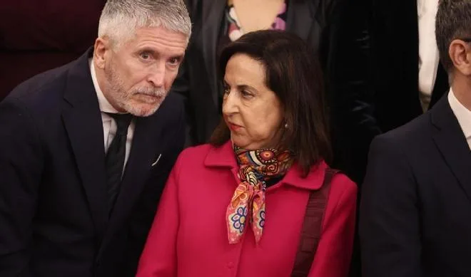 Interior y Defensa mantienen antes de ir al Congreso el pulso en torno a si hubo alerta previa sobre Ceuta