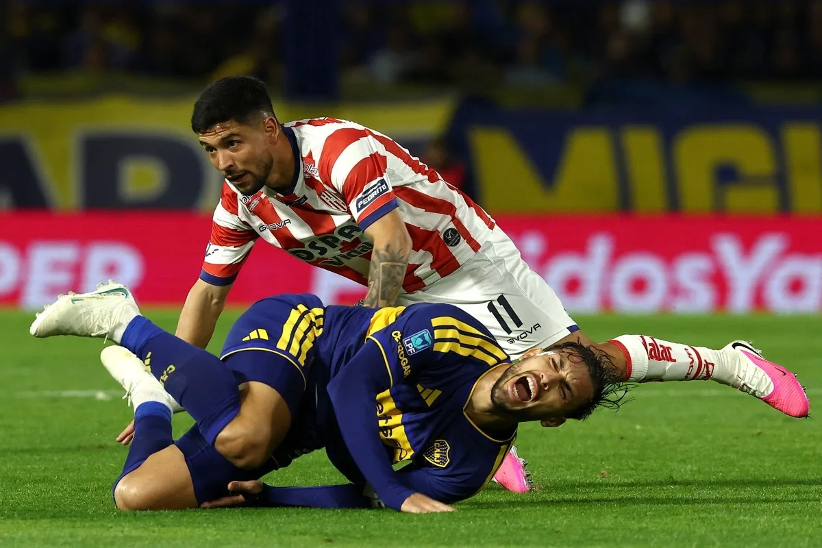 Paredes sente problema muscular no último jogo do Boca antes de semifinal contra o Vasco na Sul-Americana