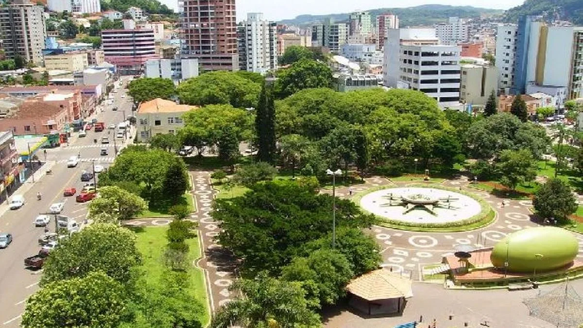 Cidade conhecida como Capital do Trabalho abre vagas com salários de até R$ 5,3 mil em SC