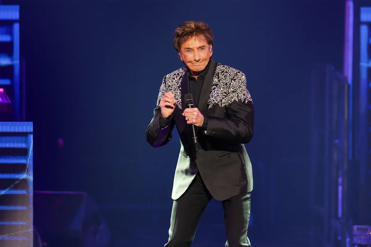 O que levou Barry Manilow a cancelar shows de turnê