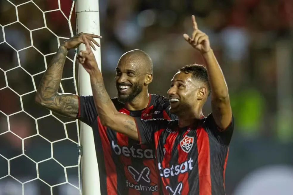 Ex-Vitória preso por tráfico vai jogar em clube amador da Bahia
