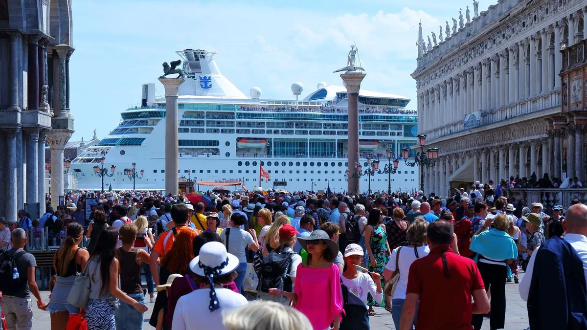 Zur Abschreckung: Bis zu 30 Euro: Venedig plant höheren Tageseintritt für Touristen ab 2027