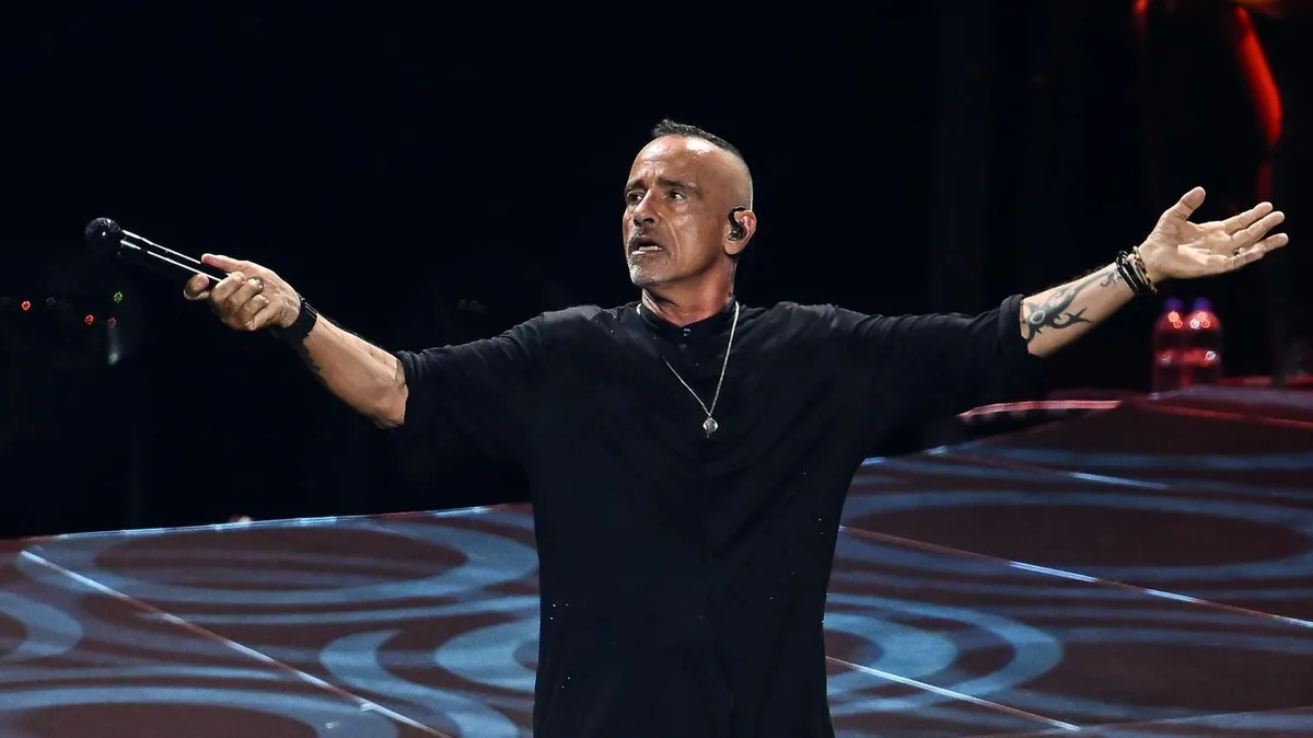 Italo-Sänger: Eingriff an den Stimmbändern zwingt Eros Ramazzotti zu Tour-Pause