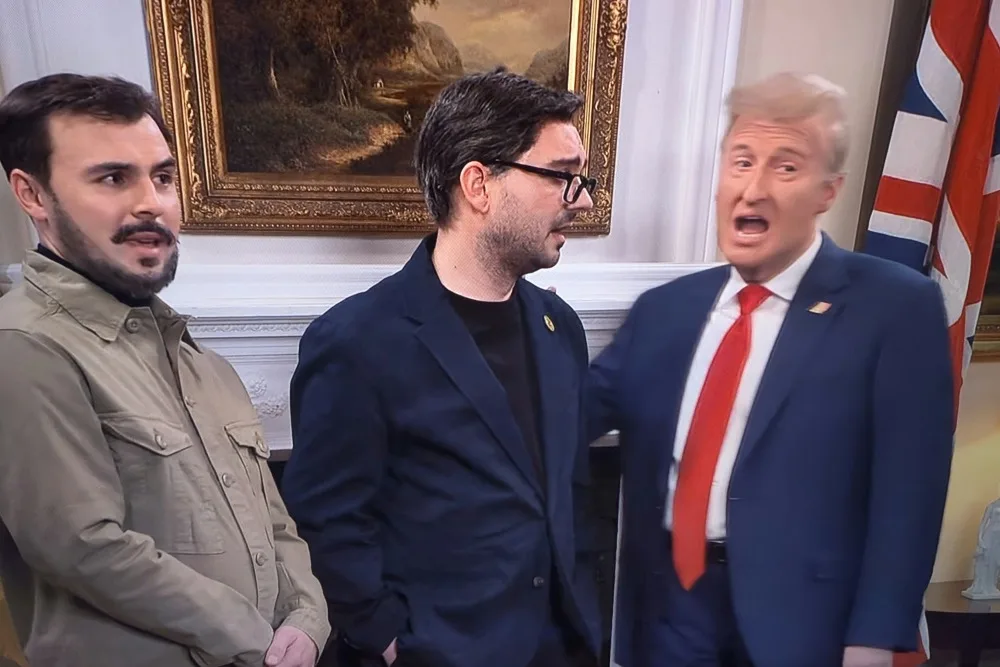 Donald Trump Finally Arrives On ‘SNL UK’ In Job Swap Cold Open With Andy Burnham & Volodymyr Zelenskyy