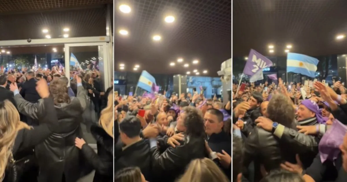 Javier Milei y sus medidas, EN VIVO: el pogo del Presidente con los militantes libertarios y el cántico contra Néstor Kirchner