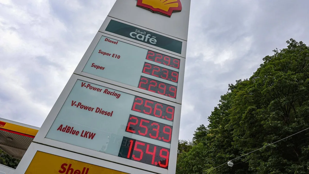 Ruf nach Entlastungen: Nahostkonflikt macht Benzin noch teurer – kommt jetzt der Spritpreisdeckel?