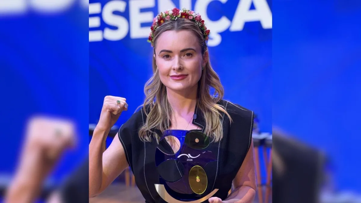 Júlia Zanatta é escolhida como a melhor parlamentar de SC e ganha prêmio nacional com votação popular