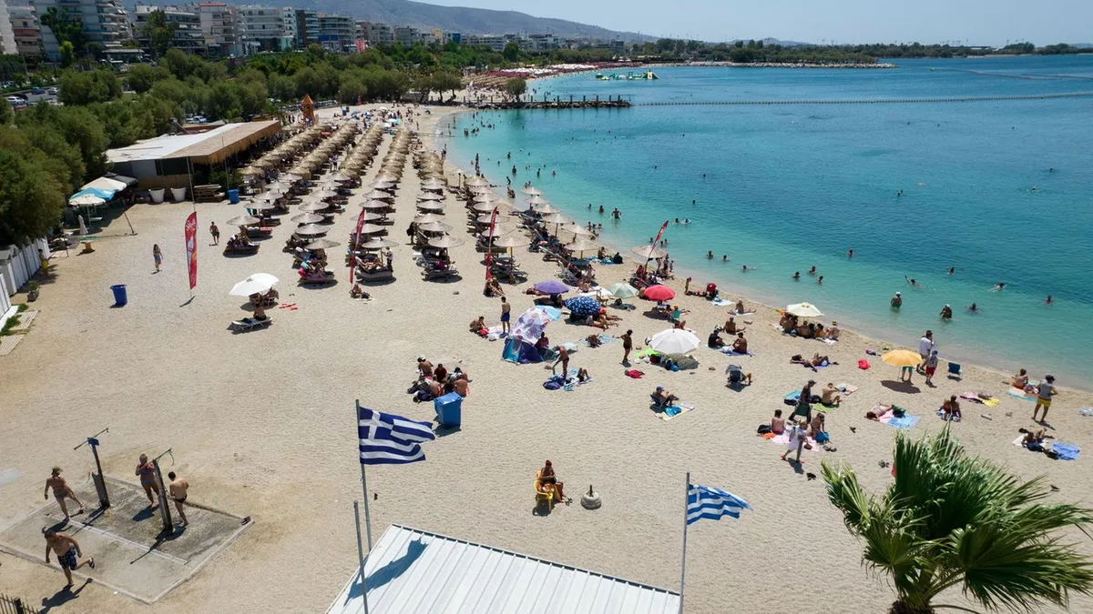 Drei Tote: Brautpaar stürzt mit Hubschrauber auf griechischer Insel ab