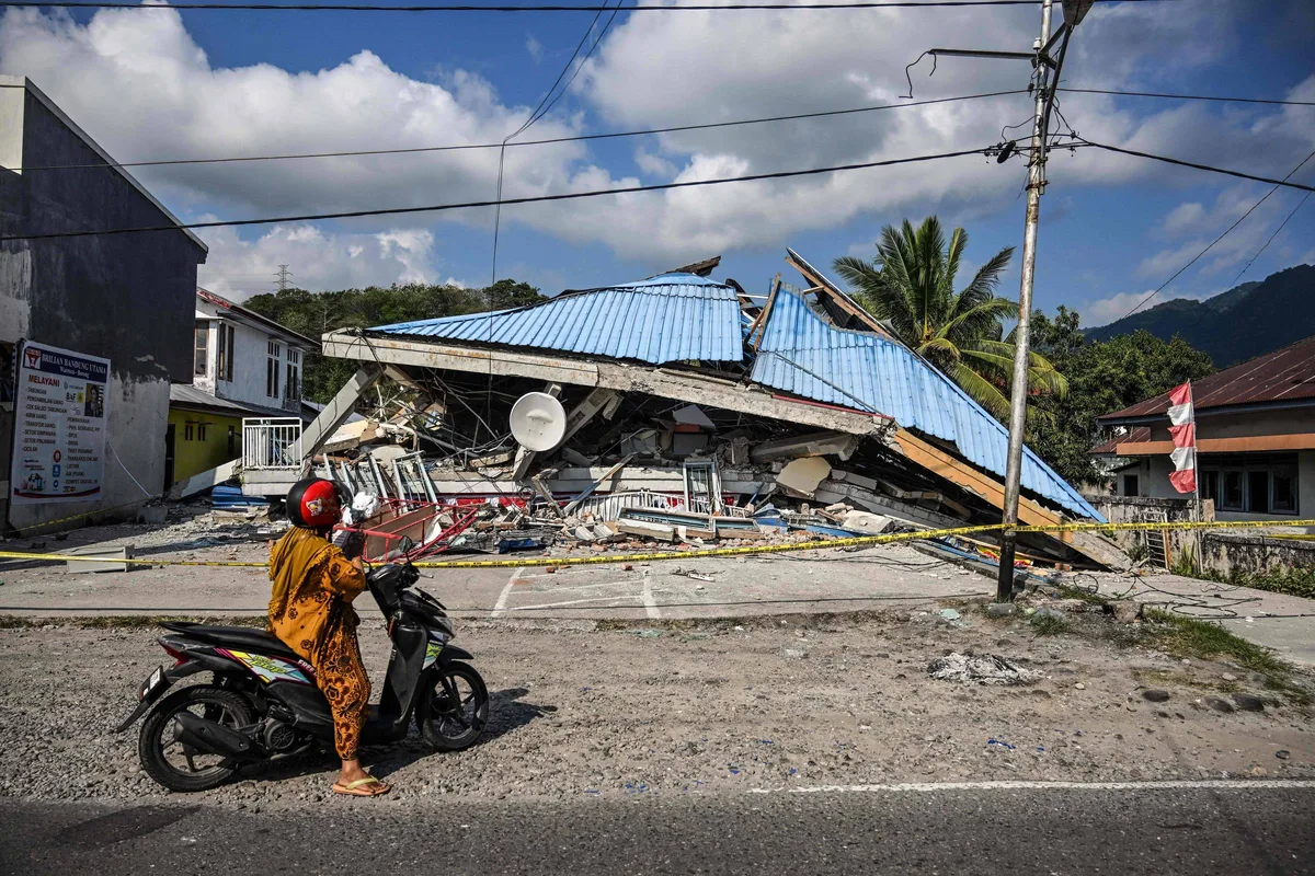 Sobe para 53 o número de mortos após terremoto na Indonésia