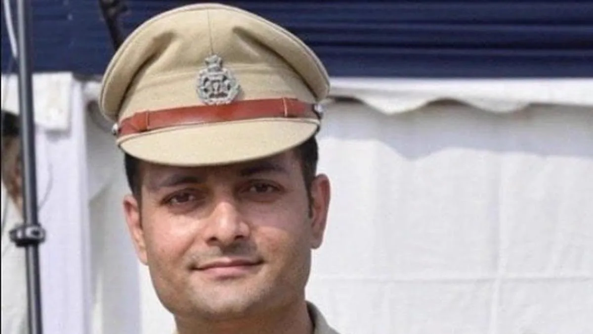 Delhi High Court refuses to pass order to stay probe against journalist in case filed by ACP Vivek Bhagat