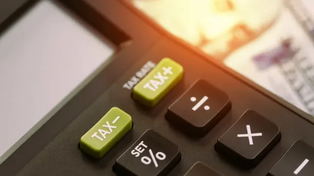 INE: Carga fiscal aumenta para 35,3% em 2025