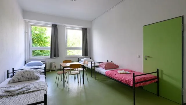 Asyl: Asylbewerber-Unterkünfte deutlich geringer belegt