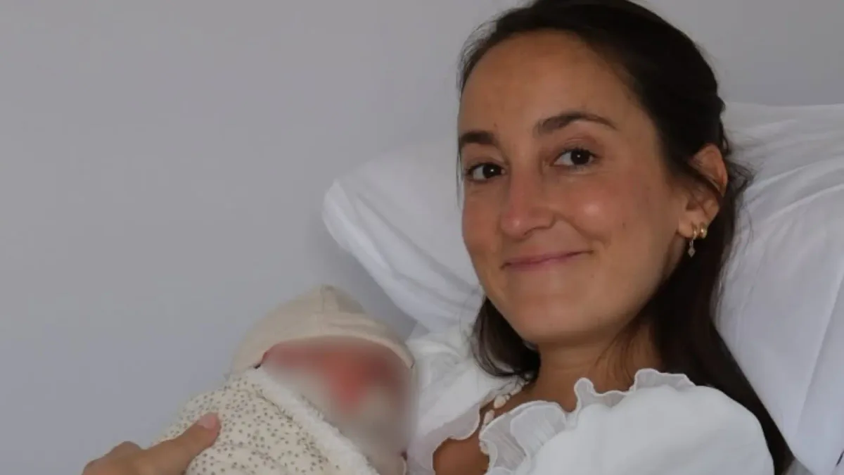 Lucía Pombo relata el susto que vivió horas antes de dar a luz: "No había roto aguas, era un charco de sangre gigante"