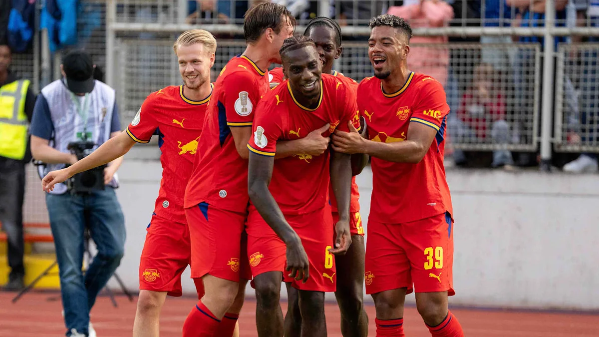 Nach Nationenwechsel - Bundesliga-Star in Afrika gefeiert