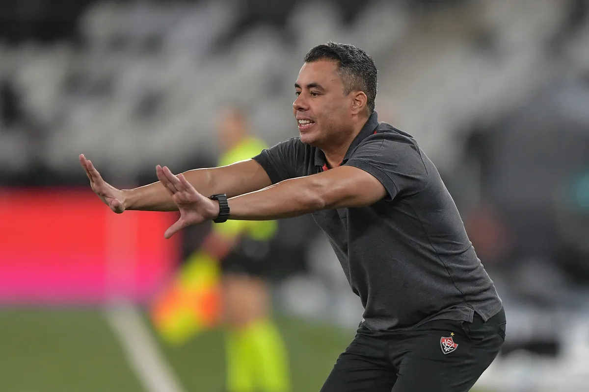 Atuações do Vitória: Jair Ventura vê o time ser dominado em clássico no Barradão e recebe pior nota