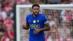Reece James operado ao joelho e pode parar três meses