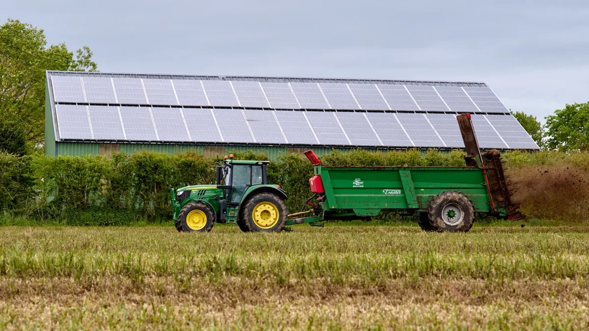 Le Conseil constitutionnel valide la quasi-totalité de la loi d'urgence agricole, y compris la réintroduction temporaire de deux pesticides interdits