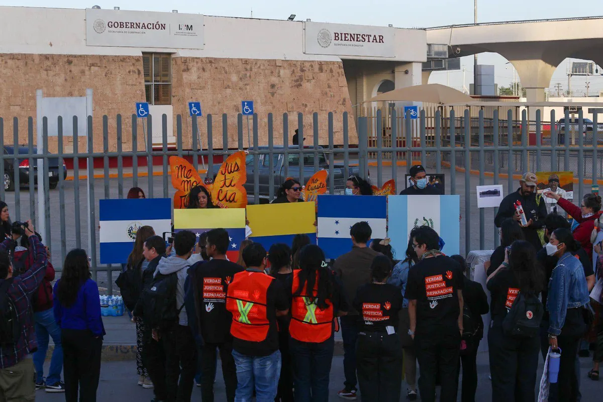 Trump quiere que México detenga a migrantes en la frontera con Estados Unidos, revela Bloomberg
